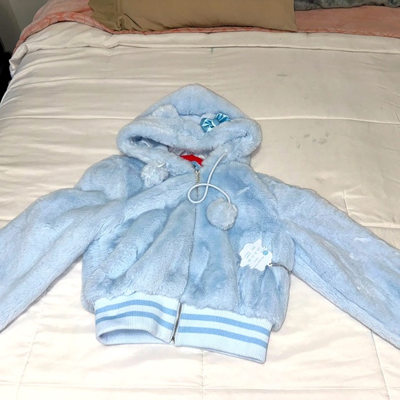 Hello kitty Sweater - Picture 2 of 5